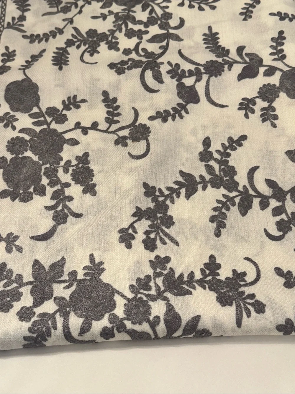 Pashmina Kashmiri Aari Embroidery Scarf, Embroidered Kashmiri Shawl